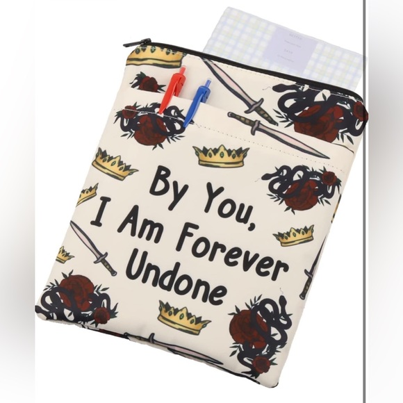 Cruel Prince Book Sleeve - Picture 1 of 3